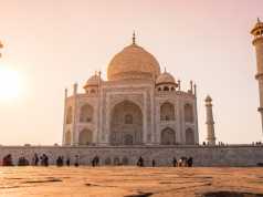 Indien Wirtschaft: Was Investoren wissen sollten. Taj Mahal in Agra, Symbol für Indien.