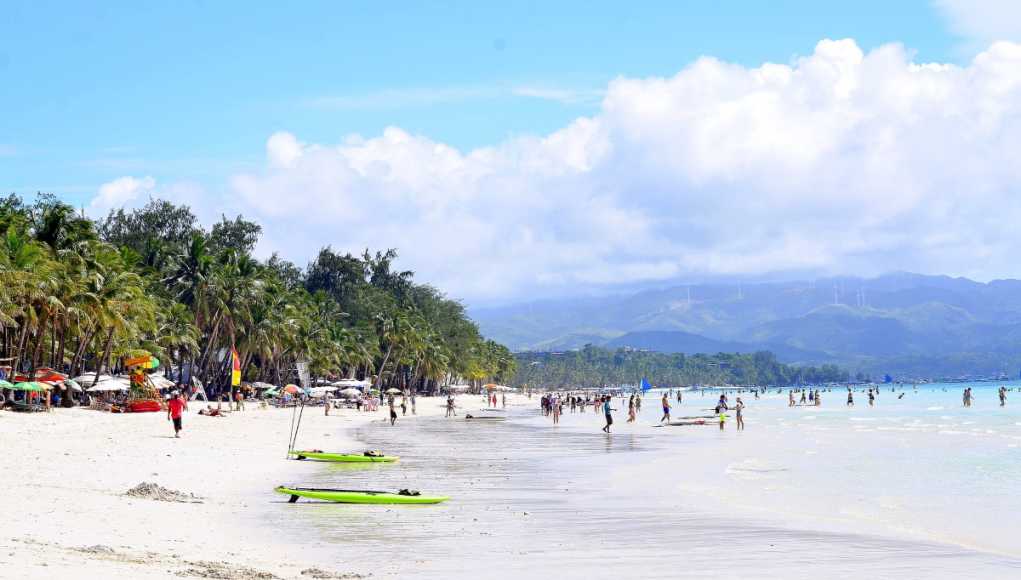 Philippinische Insel Boracay, Tourismus fördert philippinische Wirtschaft
